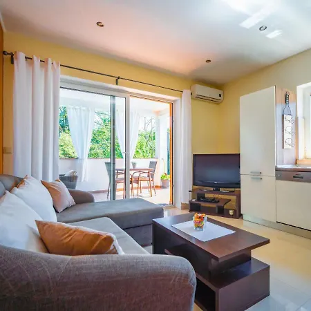 Sandra By Interhome *