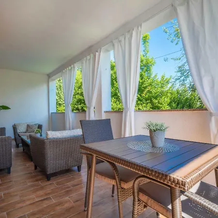 Apartment Sandra By Interhome *